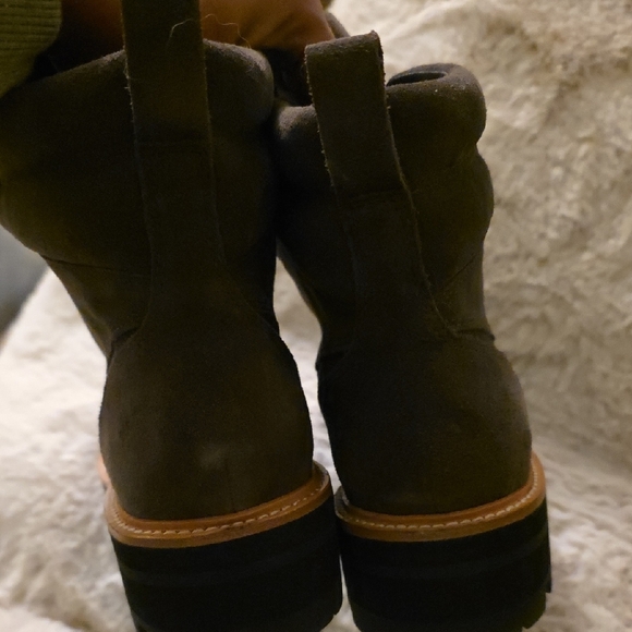 NWOB Marc Fisher Gray Suede Lace-Up Boots-Size 10 - Picture 4 of 6